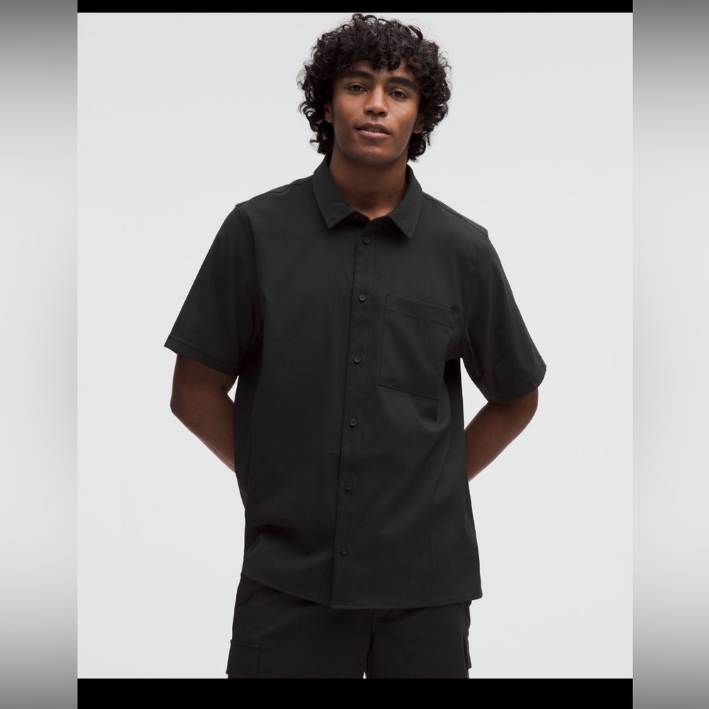 Men’s Lululemon Classic Black Men's Shirt